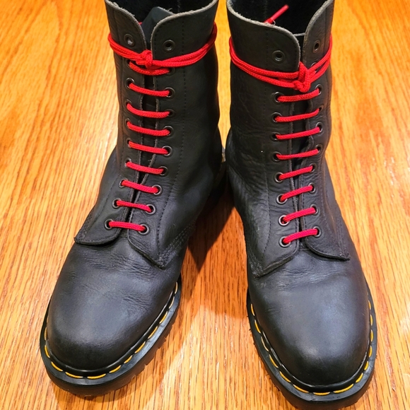 Made in England Doc Marten boots - Picture 2 of 12